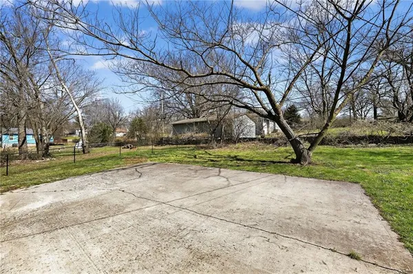 $124,900 | 8219 Wayne Avenue, Kansas City, MO 64131