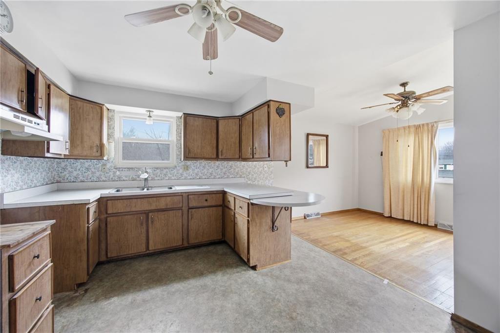 103 Lovi Road Baden, PA 15005 - Photo 8 of 30