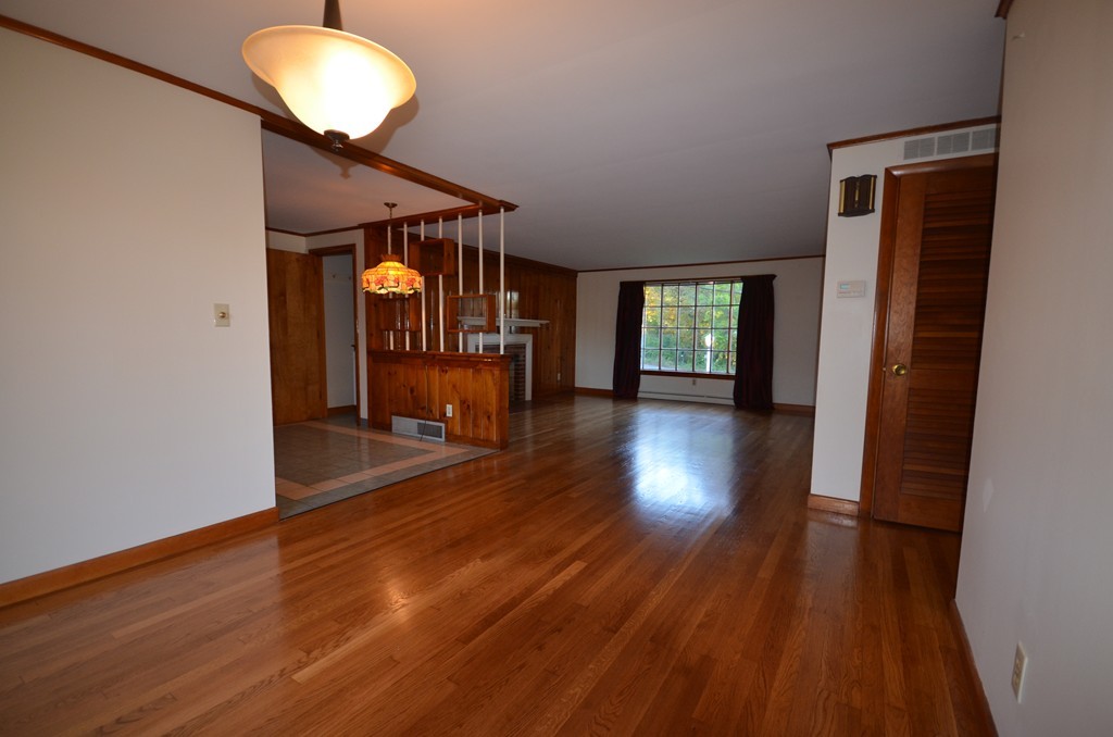 395 Adams Road Greenfield, MA 01301 - Photo 7 of 27 Gallery Image 7