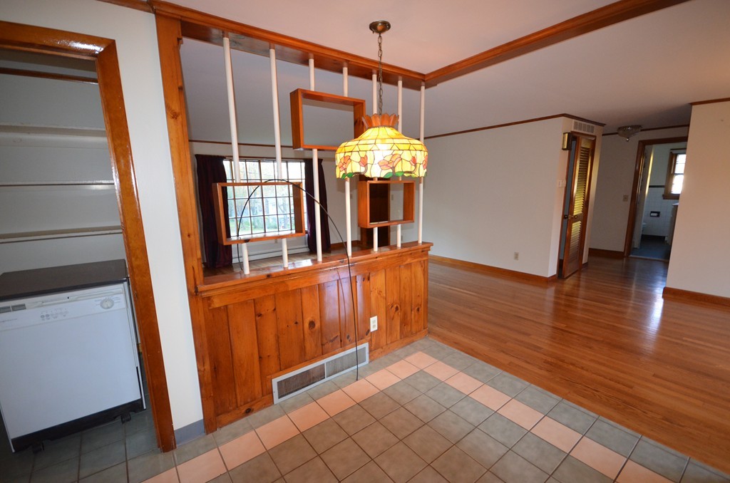 395 Adams Road Greenfield, MA 01301 - Photo 10 of 27 Gallery Image 10
