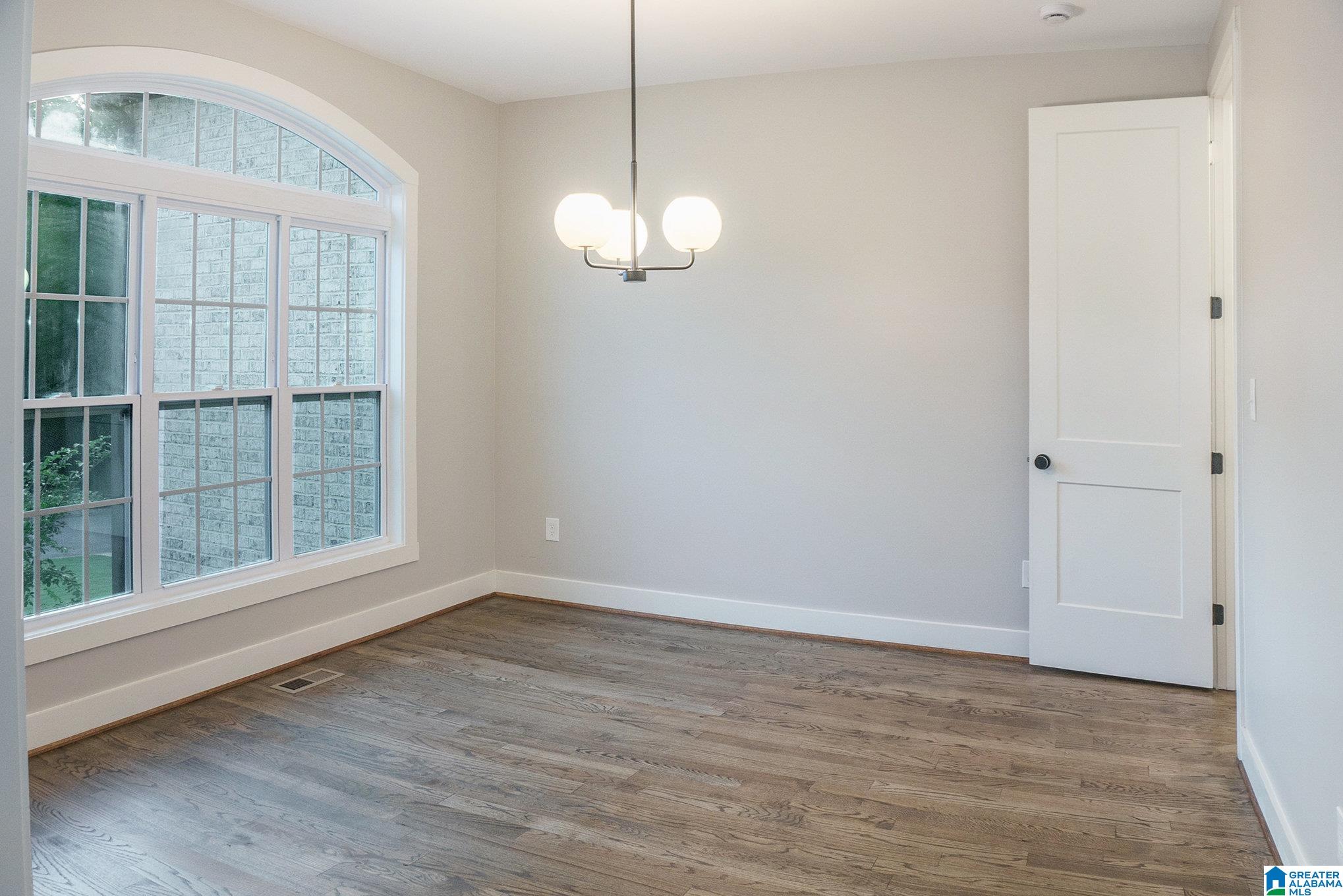 304 Forest Parkway Alabaster, AL 35007 - Photo 6 of 21