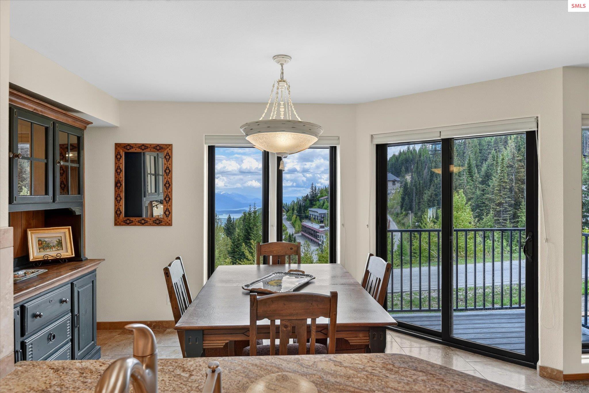 155 Crystal Springs Road Sandpoint, ID 83864 - Photo 4 of 45 Gallery Image 4