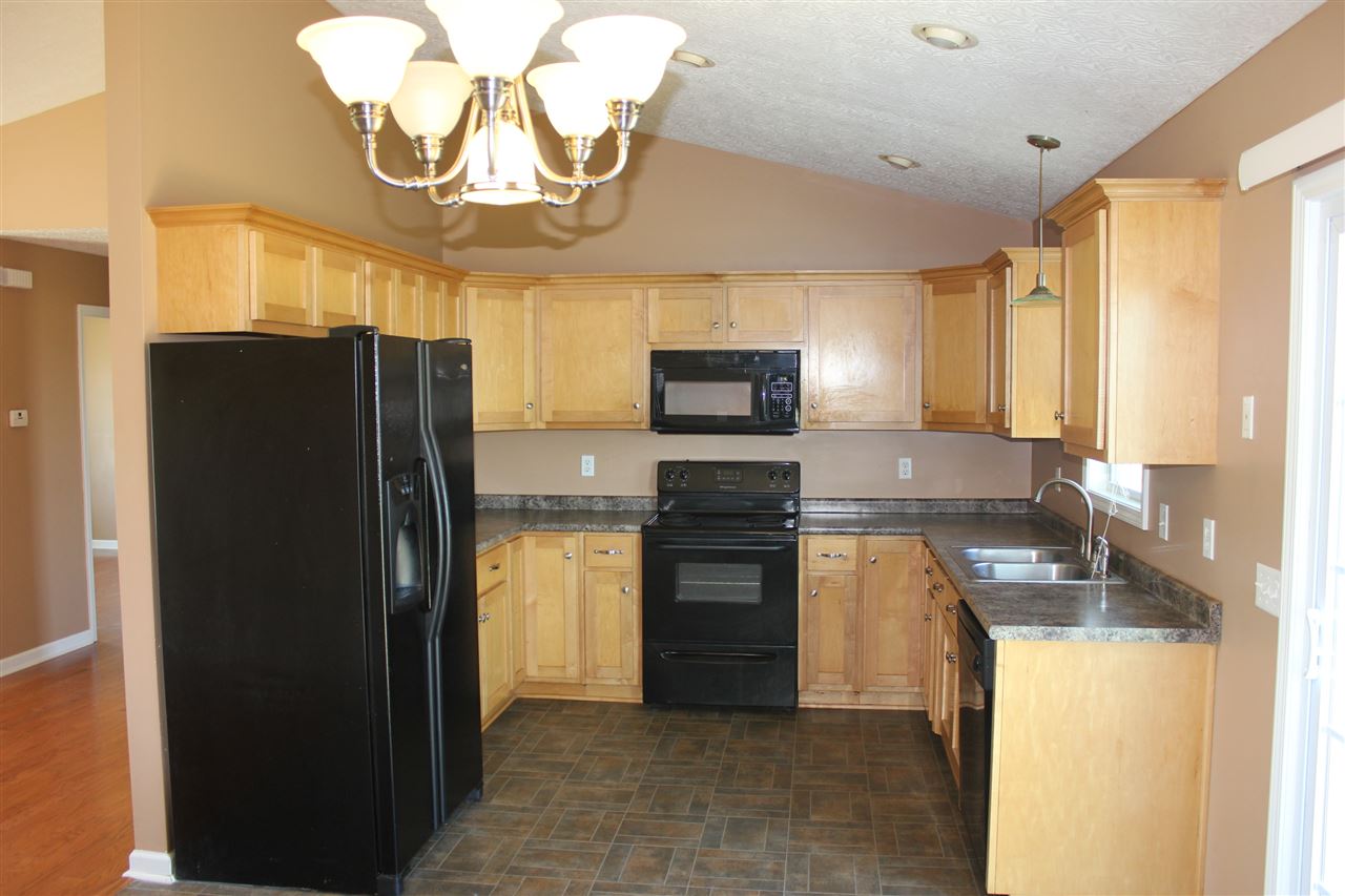 108 Clematis Road Russellville, KY 42276 - Photo 3 of 11 Gallery Image 3