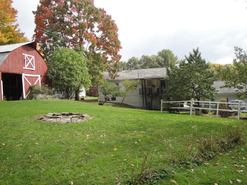 209 Meeker Road Vestal, NY 13850 - Photo 16 of 19 Gallery Image 16