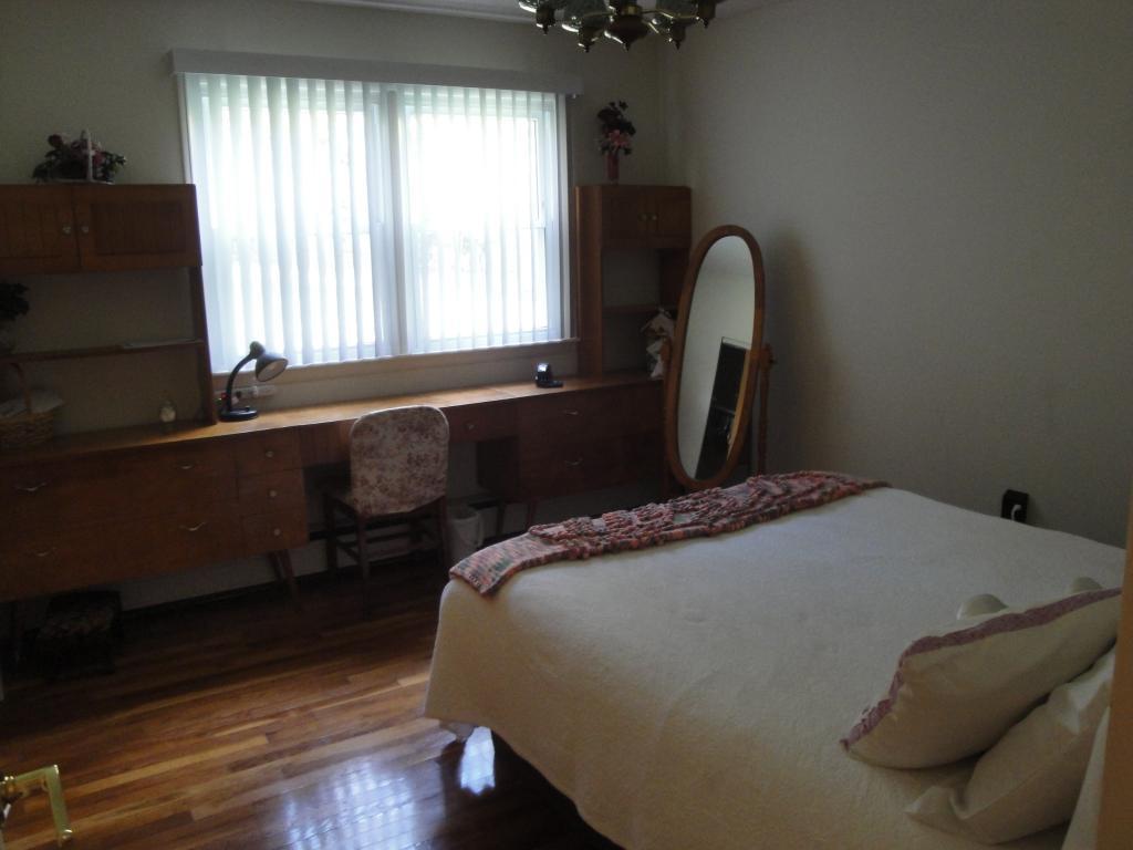 209 Meeker Road Vestal, NY 13850 - Photo 5 of 19 Gallery Image 5