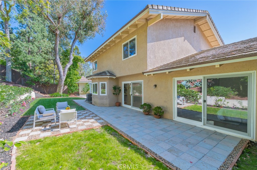 15 Rippling Streme Irvine, CA 92603 - Photo 48 of 50