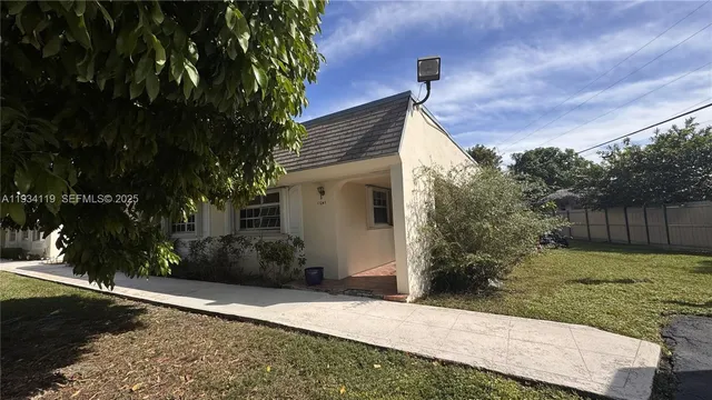 $150,000 | 17247 Southwest 112th Place, Unit 21044, Miami, FL 33157