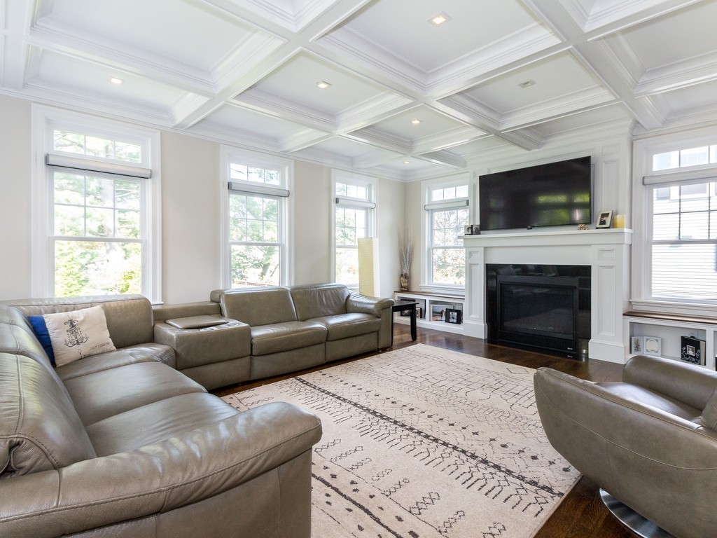 52 Madison Road Waltham, MA 02453 - Photo 12 of 30 Gallery Image 12