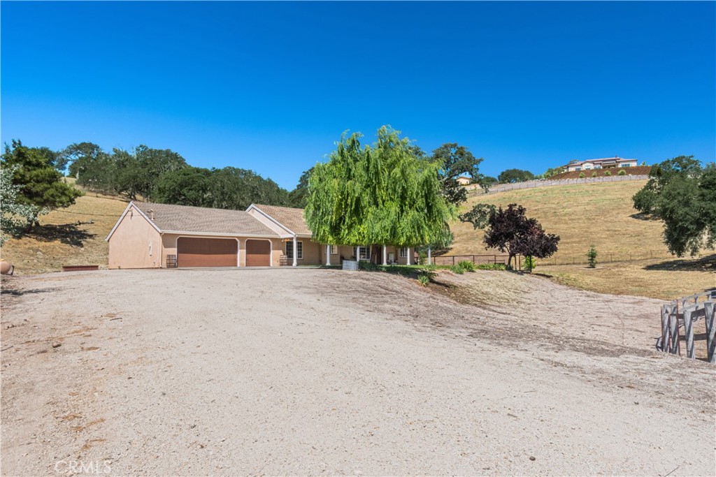 2085 Hanging Tree Lane Templeton, CA 93465 - Photo 5 of 33