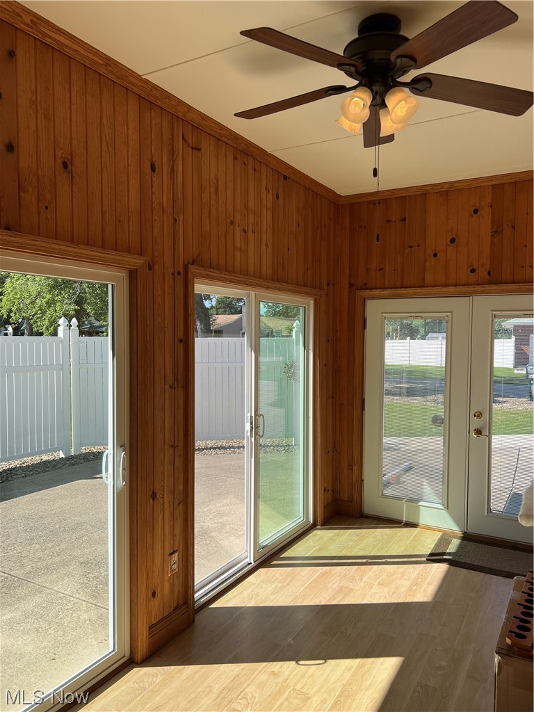 3130 Lake Road West Ashtabula, OH 44004 - Photo 29 of 35 3-season sunroom 16 x 7