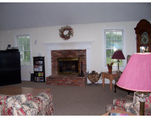 3 Carley Circle Rutland, MA 01543 - Photo 11 of 18