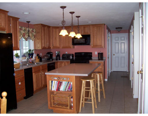 3 Carley Circle Rutland, MA 01543 - Photo 6 of 18