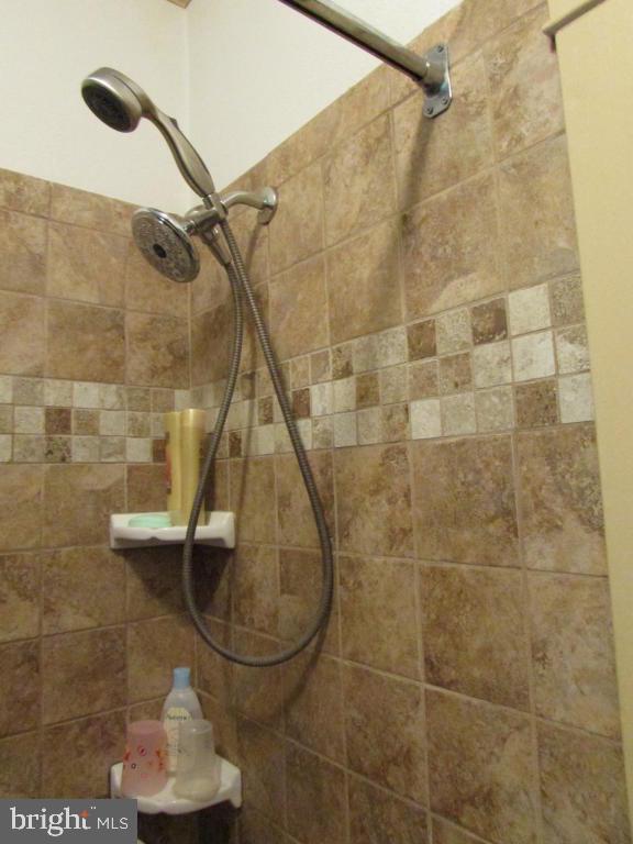195 Millwood Road Lancaster, PA 17602 - Photo 18 of 26 Gallery Image 18