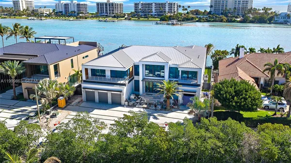 $16,000,000 | 19709 Harbor Road South, Jupiter, FL 33469