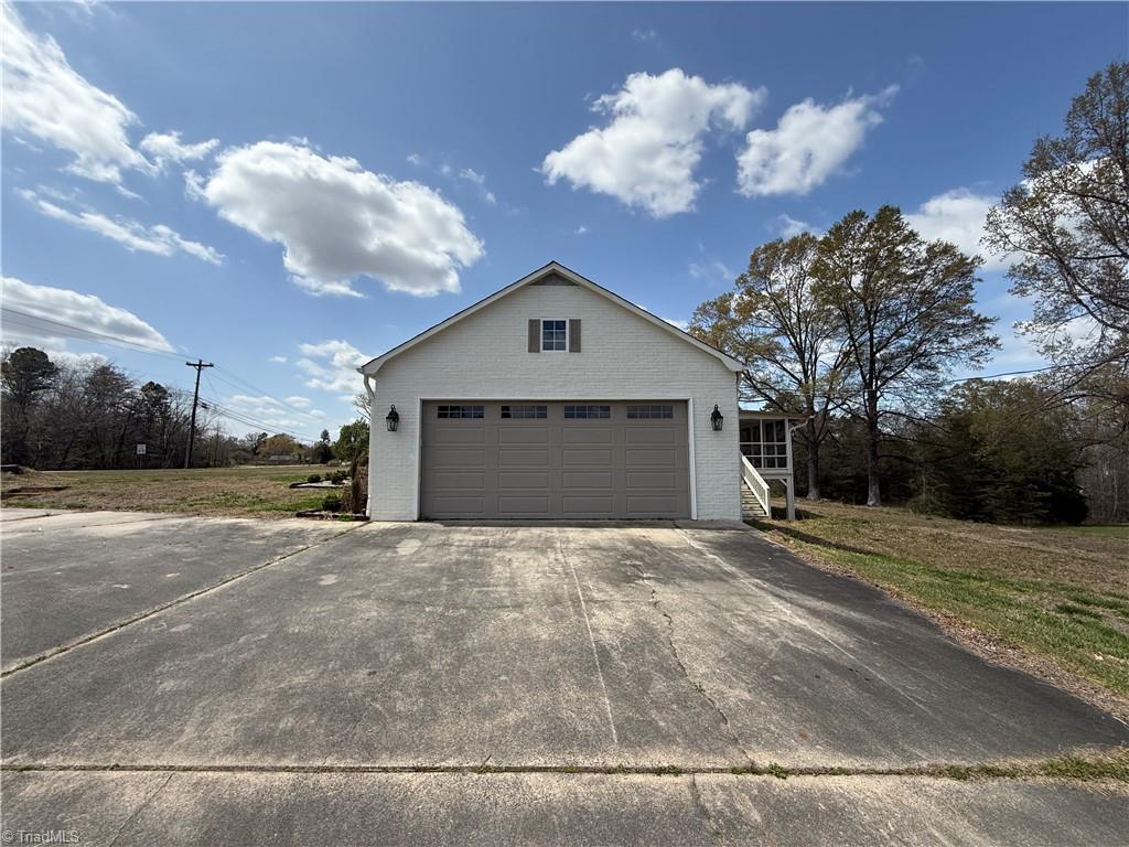 1447 North Old Greensboro Road High Point, NC 27265 - Photo 3 of 23