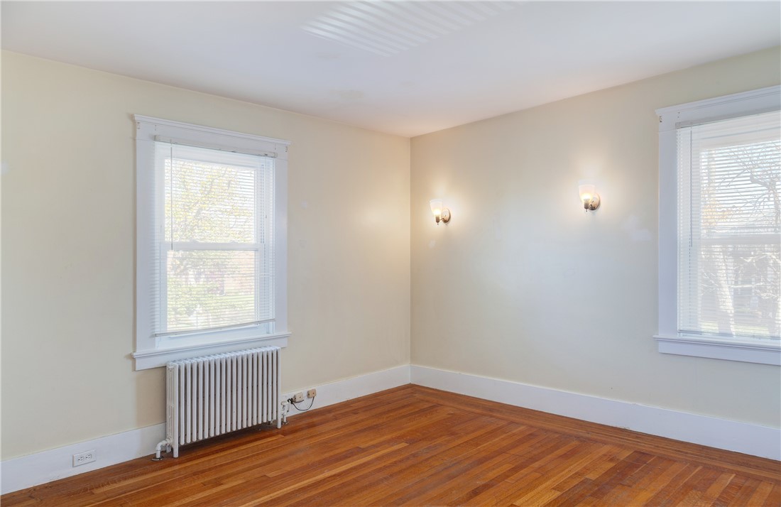 69 Carroll Avenue Newport, RI 02840 - Photo 16 of 27 Main Bedroom