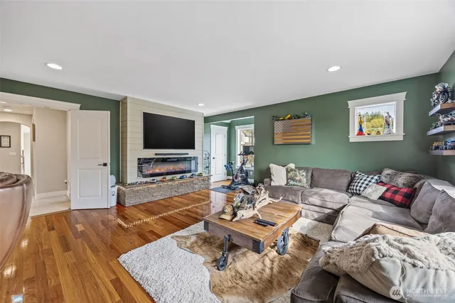 $1,175,000 | 9631 185th Drive Southeast, Snohomish, WA 98290