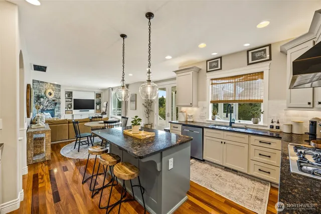 $1,175,000 | 9631 185th Drive Southeast, Snohomish, WA 98290