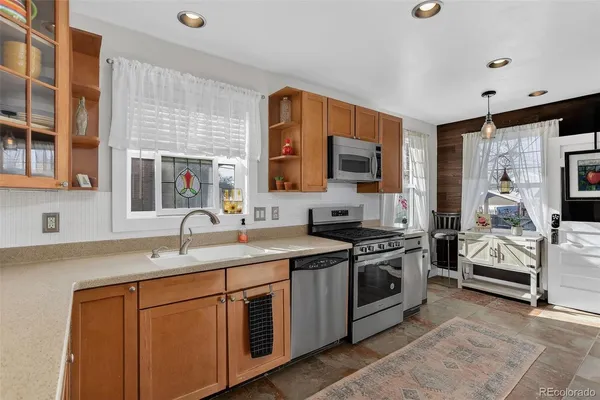 $938,000 | 725 South Grant Street, Denver, CO 80209