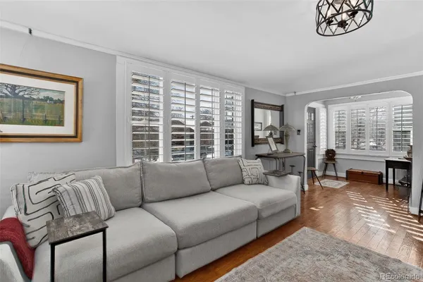 $938,000 | 725 South Grant Street, Denver, CO 80209