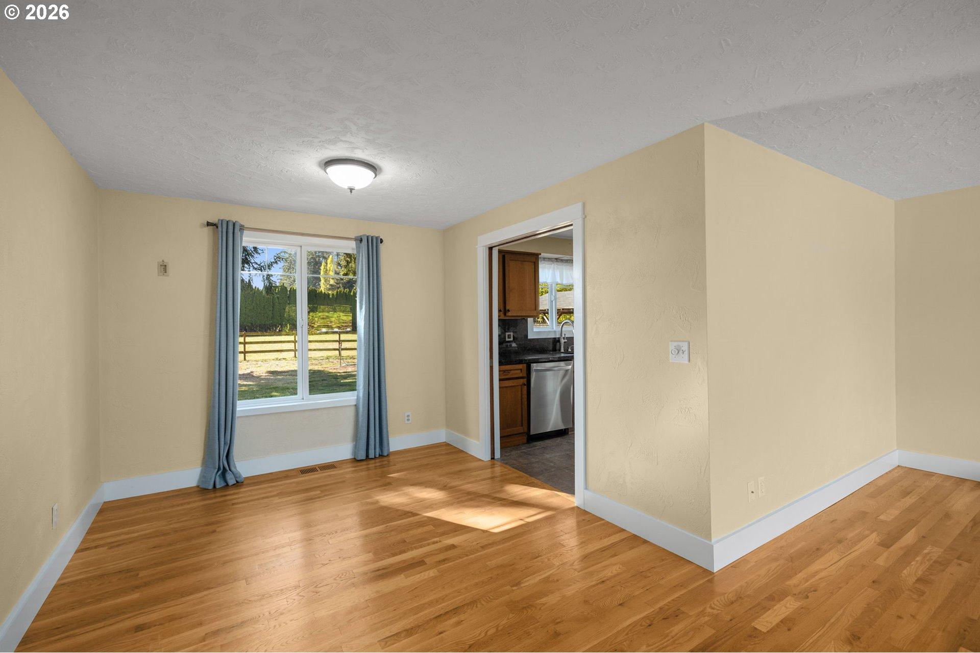 13528 Northeast Denbrook Road Aurora, OR 97002 - Photo 11 of 40 Gallery Image 11
