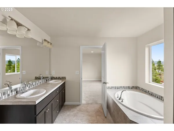 $624,900 | 17114 Southeast Rhododendron Street, Happy Valley, OR 97086
