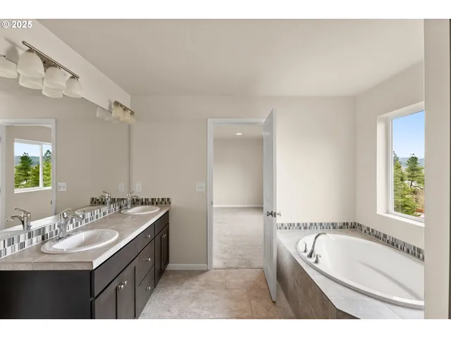 $650,000 | 17114 Southeast Rhododendron Street, Happy Valley, OR 97086