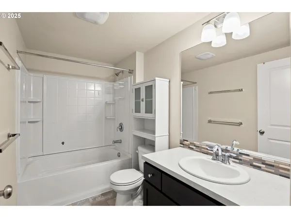 $624,900 | 17114 Southeast Rhododendron Street, Happy Valley, OR 97086