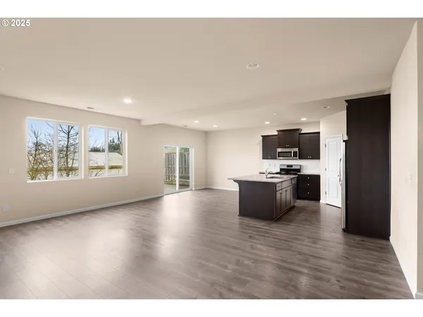 $624,900 | 17114 Southeast Rhododendron Street, Happy Valley, OR 97086