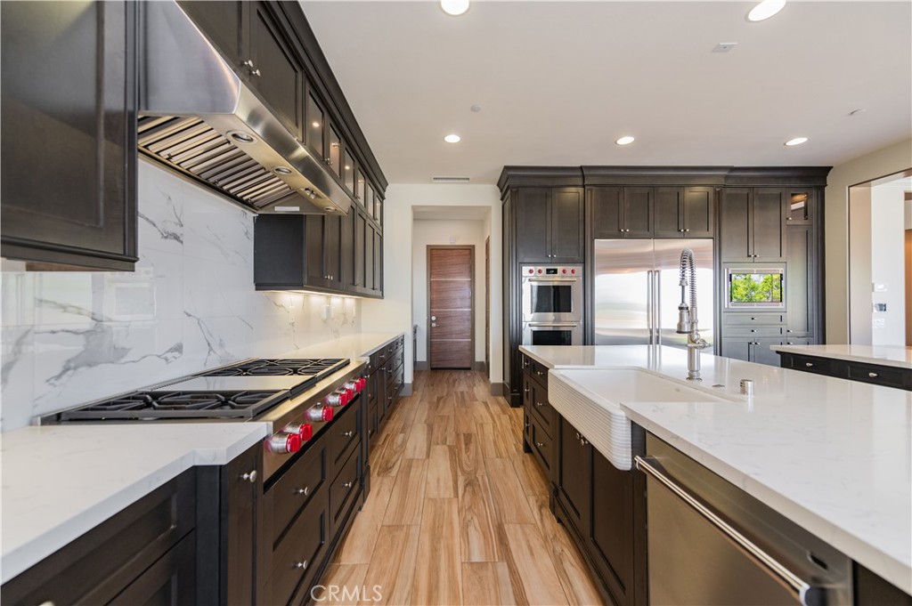 122 Scenic Crest Irvine, CA 92618 - Photo 16 of 68