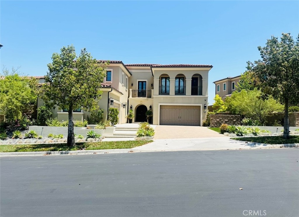 122 Scenic Crest Irvine, CA 92618 - Photo 5 of 68 a house view with a outdoor space
