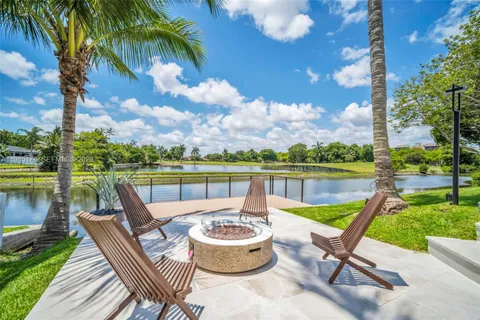 $4,650,000 | 4430 Casper Court, Hollywood, FL 33021