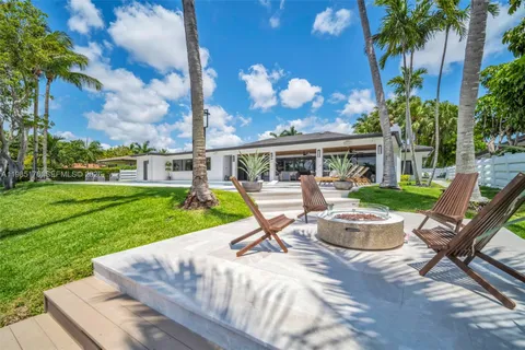 a view of a basket ball ground