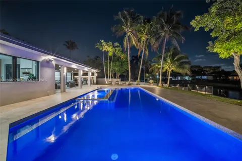 $4,650,000 | 4430 Casper Court, Hollywood, FL 33021