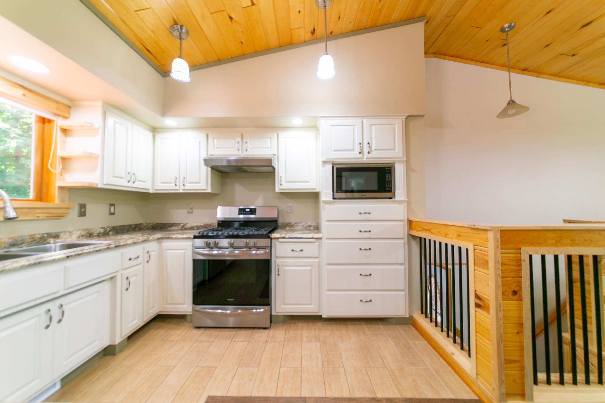 23354 Stark Road Cohasset, MN 55721 - Photo 12 of 60