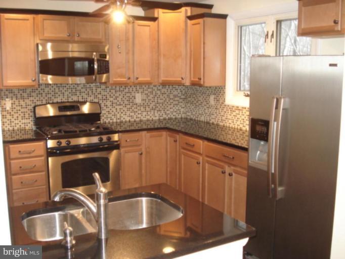 1800 Willann Road Rosedale, MD 21237 - Photo 4 of 30 Kitchen