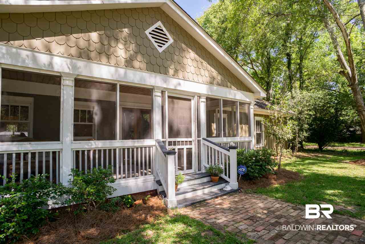 104 Mershon Street Fairhope, AL 36532 - Photo 4 of 25