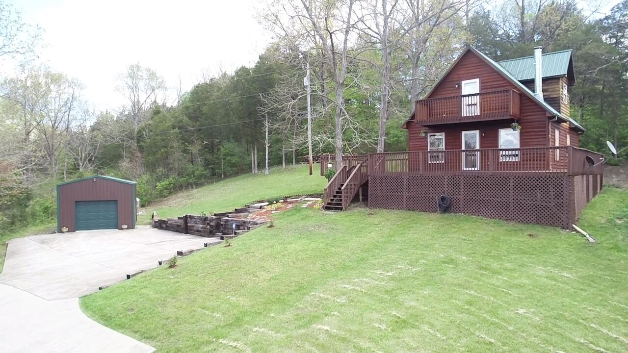 810 Howard Creek Road Winchester, KY 40391 - Photo 18 of 32 26BAAD6D-4DBD-4510-8228-8D33F3AA8D7B