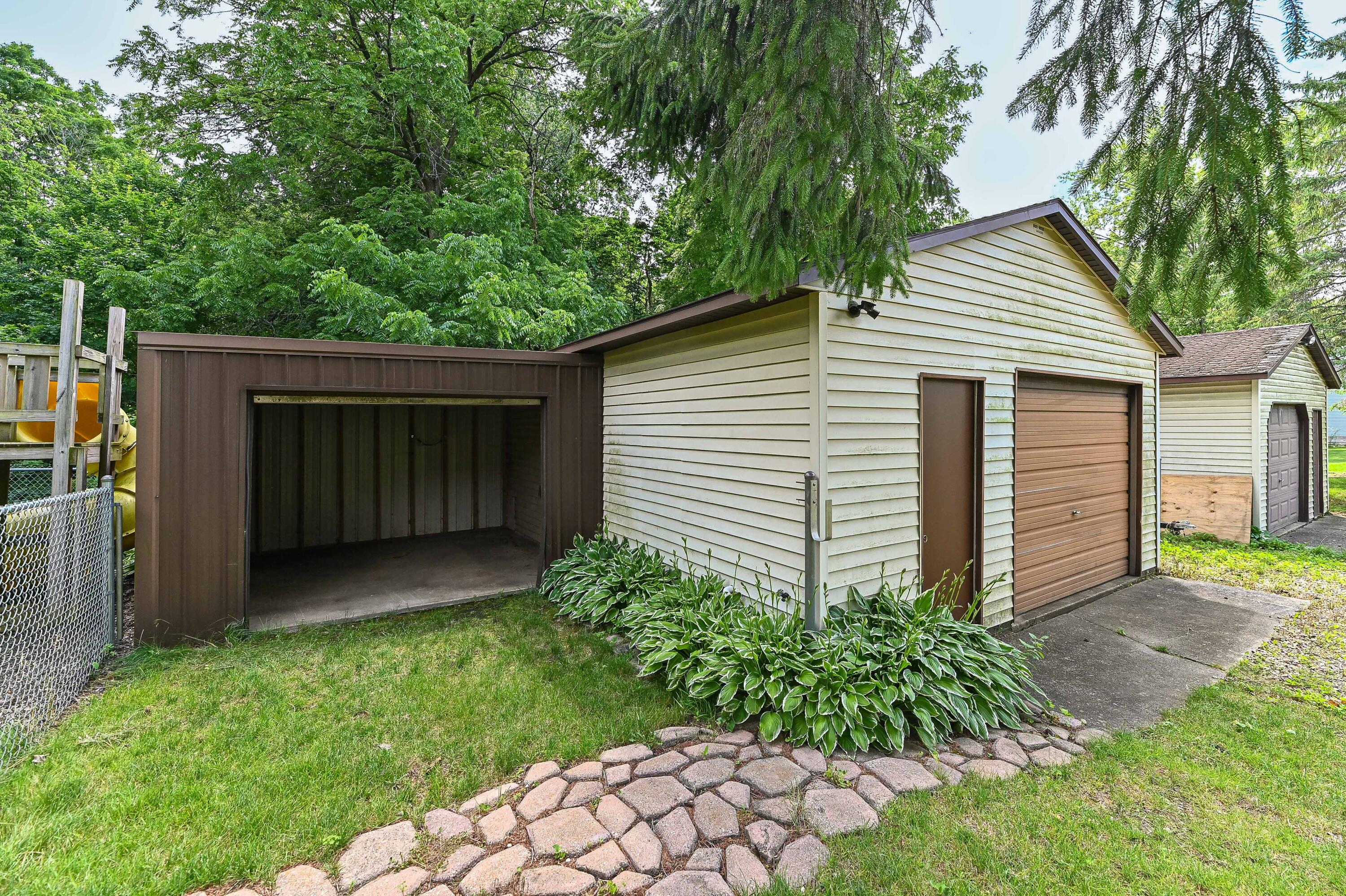 31331 Lake Street Burlington, WI 53105 - Photo 43 of 44 Lake St-47