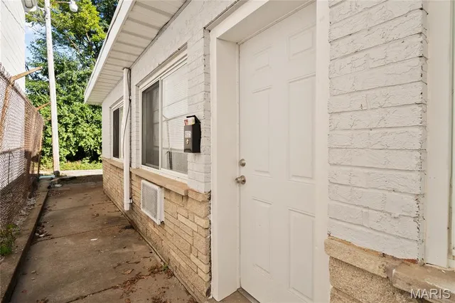 $1,149,900 | 8009 Gravois Road, St. Louis, MO 63123
