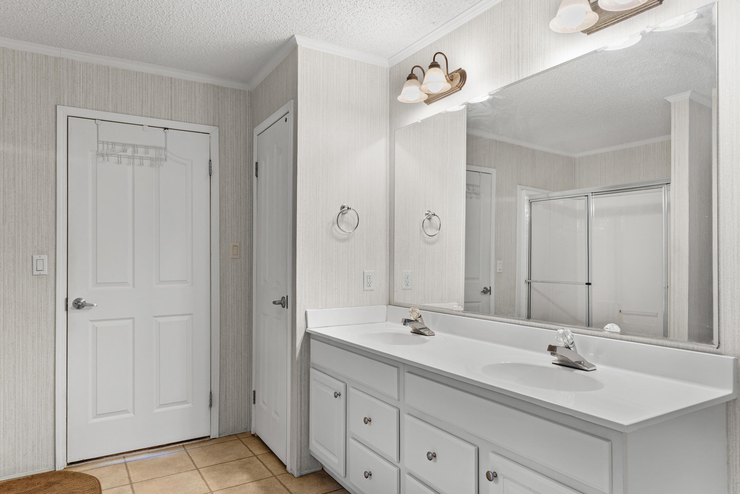 180 State Rd S-38-1893 Orangeburg, SC 29115 - Photo 22 of 73 DSC03882