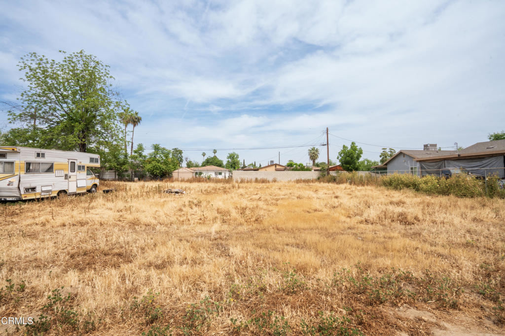 628 East 3rd Street Bakersfield, CA 93307 - Photo 23 of 35 DSC08212