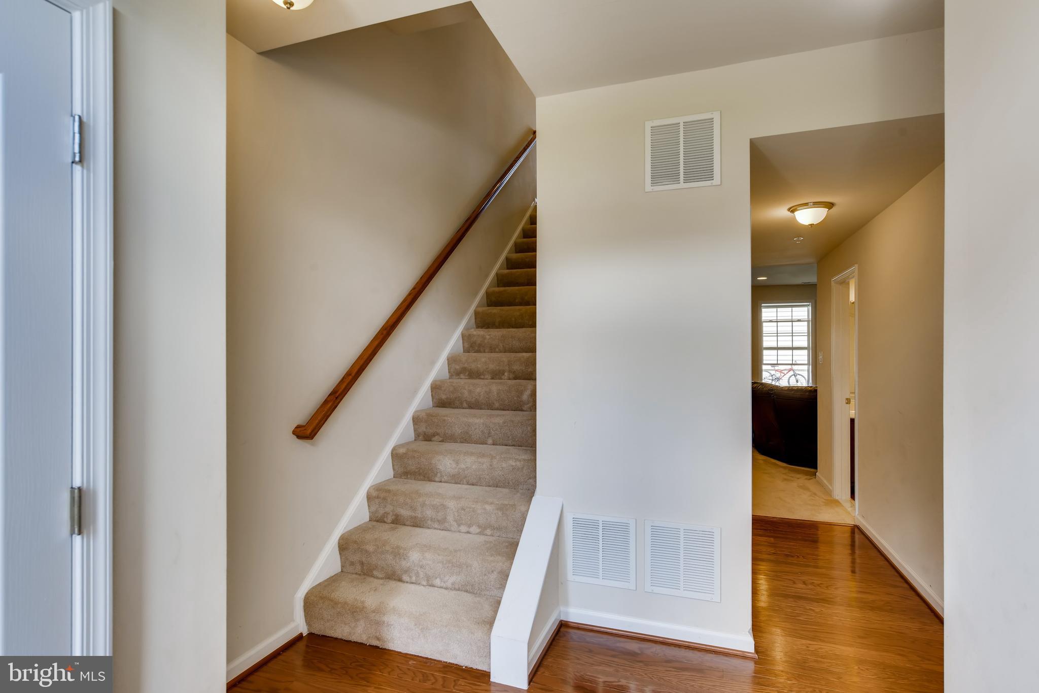 7849 Wormans Mill Road Frederick, MD 21701 - Photo 3 of 28 Foyer