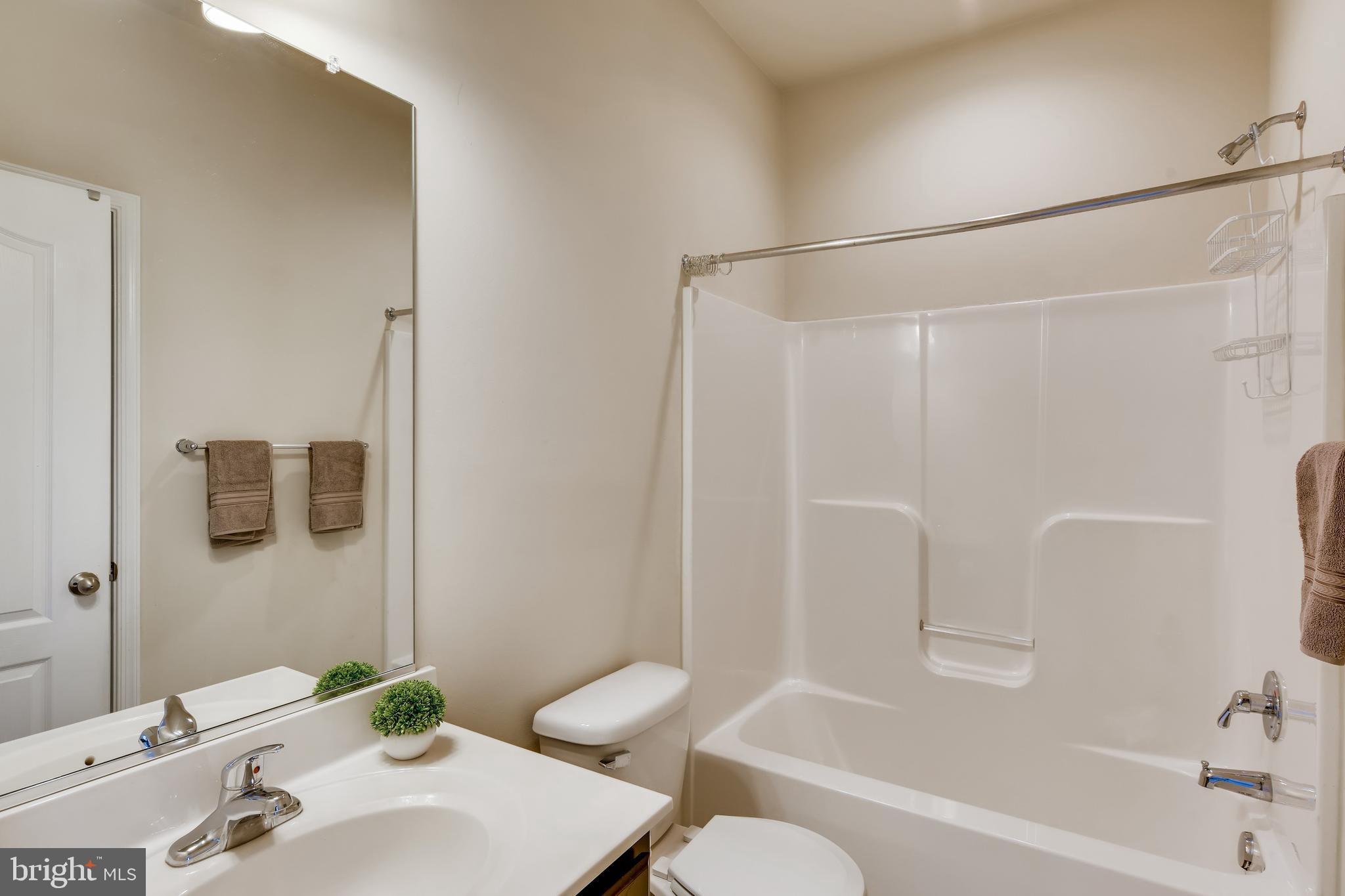 7849 Wormans Mill Road Frederick, MD 21701 - Photo 23 of 28 Upper Level Full Bath