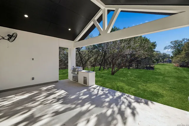 $745,000 | 290 Restless Wind, Spring Branch, TX 78070