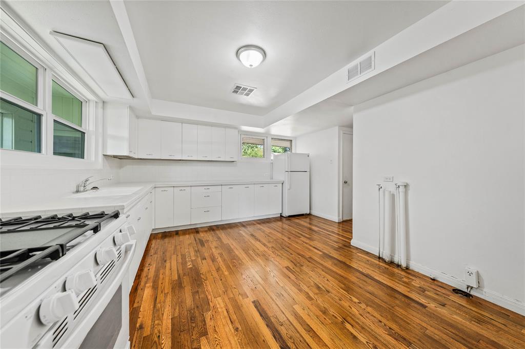 3230 Proctor Avenue Waco, TX 76708 - Photo 15 of 39 Gallery Image 15