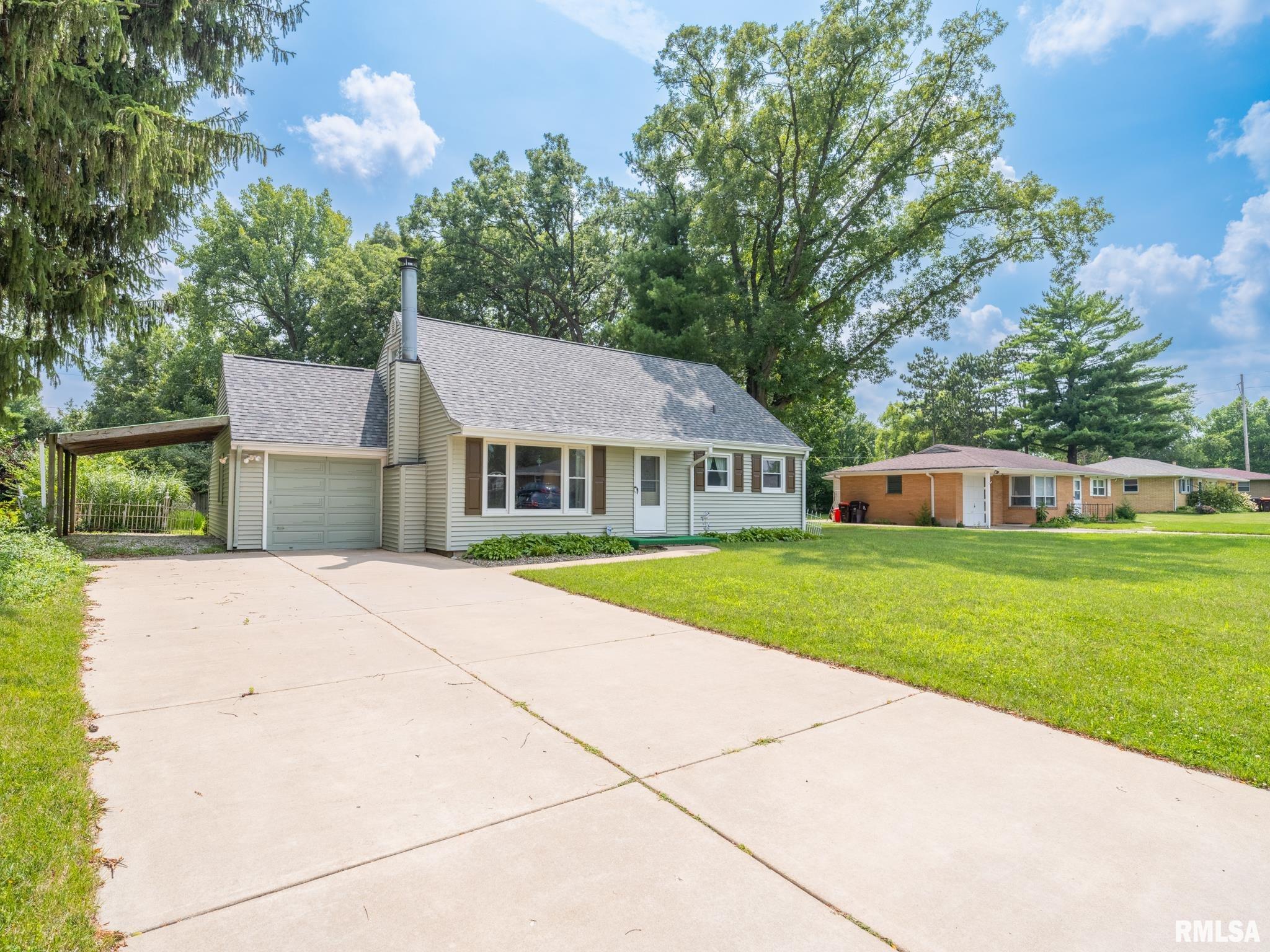 3016 West Westport Road Peoria, IL 61615 - Photo 2 of 23