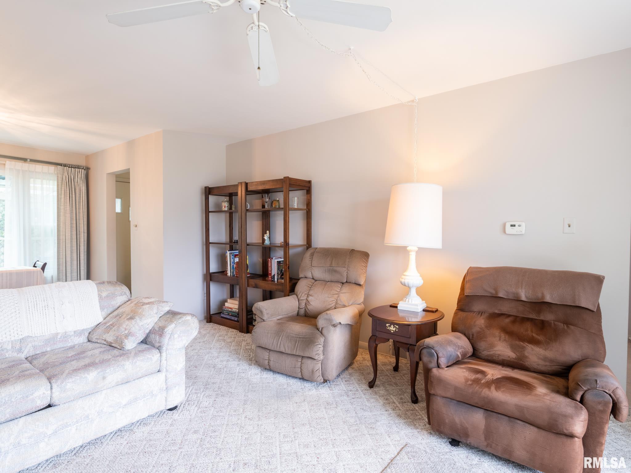 3016 West Westport Road Peoria, IL 61615 - Photo 4 of 23