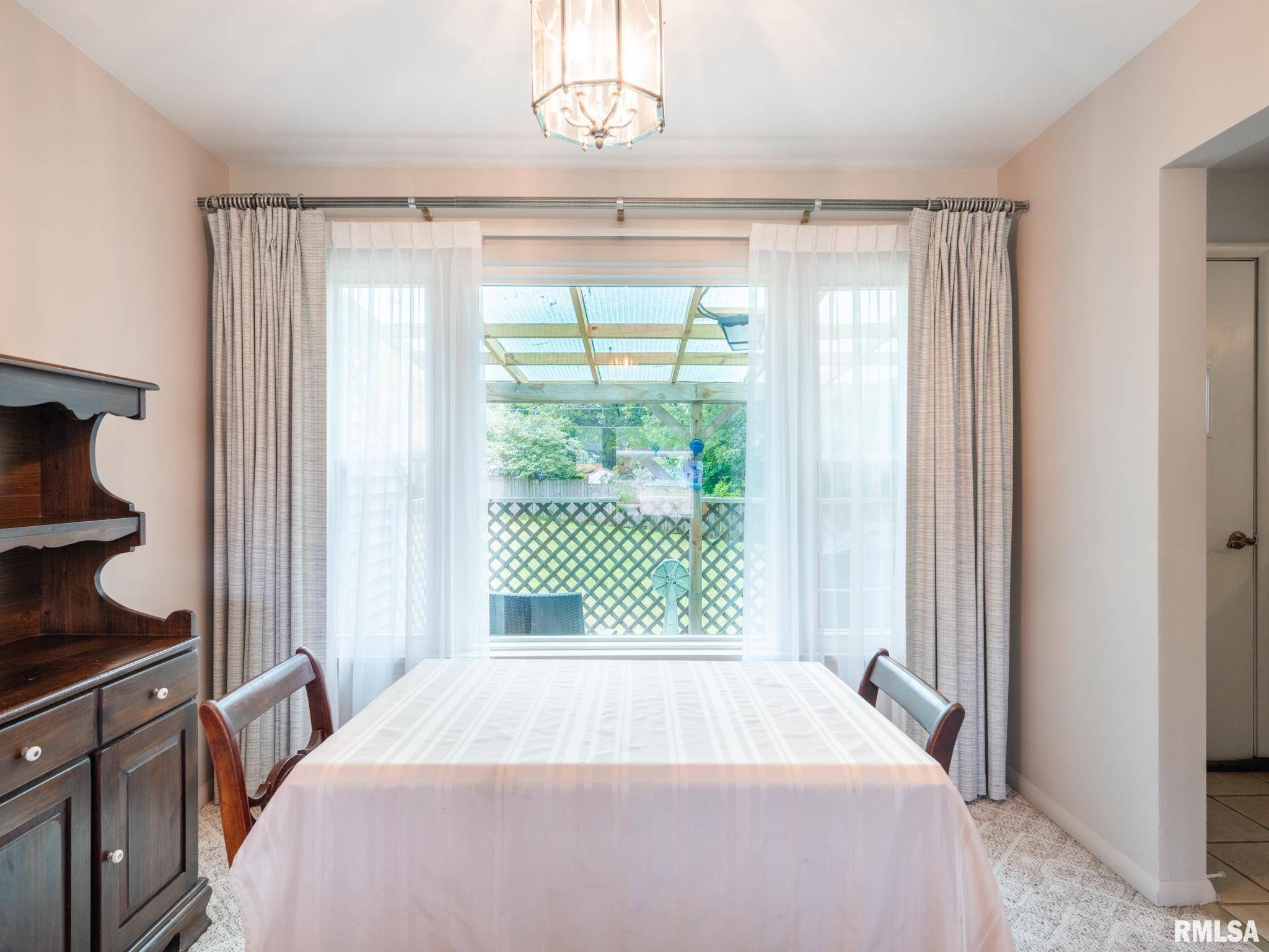 3016 West Westport Road Peoria, IL 61615 - Photo 6 of 23