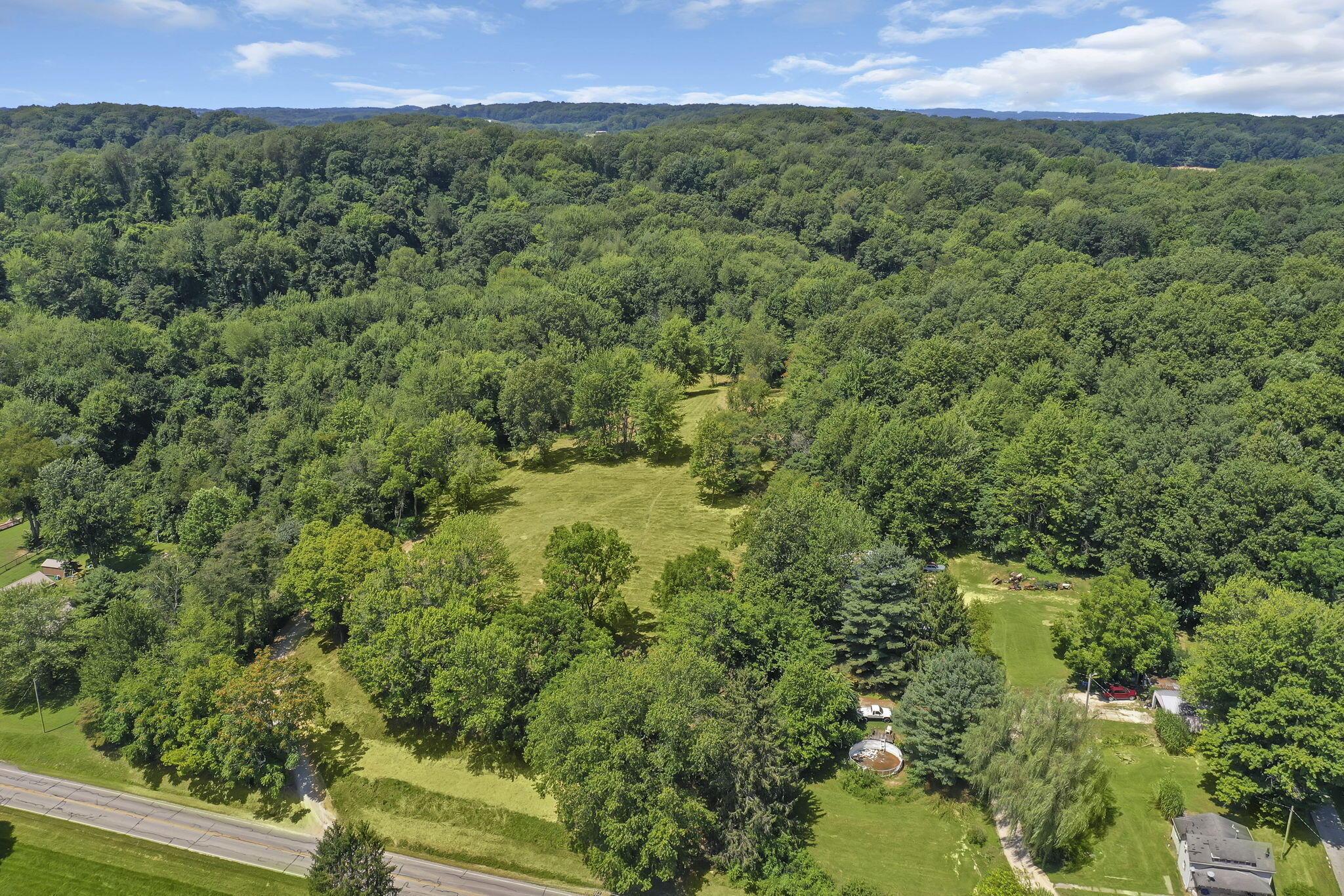 2430 Hamburg Road Southwest Lancaster, OH 43130 - Photo 6 of 38 5-web-or-mls-DJI_0533